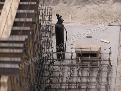 Détails techniques et ferraillage d’une maquette de bunker